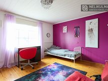 yläkrs huone 1