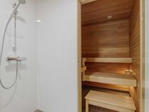 HUOM. Kuvat taloyhtiön vastaavasta asunnosta, materiaalit saattavat poiketa!