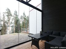 Lasitettu terassi