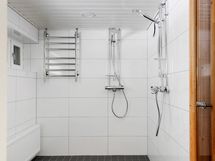 Kellarikerroksen kylpyhuone remontoitu 2026