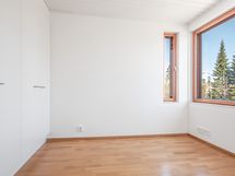 2. Kerroksen makuuhuone