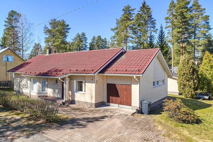 Omakotitalo, 3mh,oh,k,eteinen, khh,kph,s,wc., 105/120 m², Mäkikylä (Kuusankoski), Kouvola