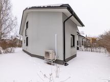 Hyvän kokoinen piha-alue