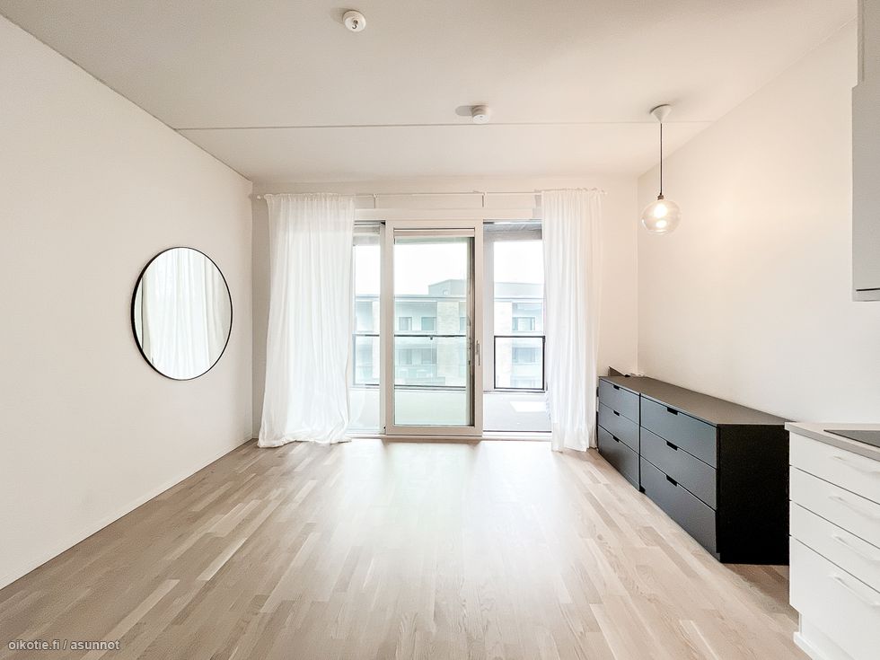 Tervetuloa tähän avaraan ja valoisaan 6. kerroksen asuntoon!