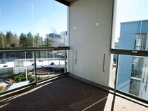 Ylemmän kerroksen huoneistosta