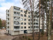 Asunto sijaitsee 5/5 kerroksessa