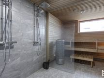 Taloyhtiön saunaan suoraan hisillä