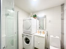 Kylpyhuone on saneerattu putkiremontin yhteydessä