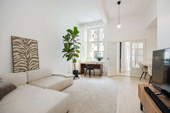 Kerrostalo, 2h+avok+kph+sauna+vh+parveke (yhtiöjärjestyksen mukaan 2H+KT+S), 59 m², Hakaniemi, Helsinki
