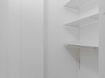 Vaatehuone eteisessä