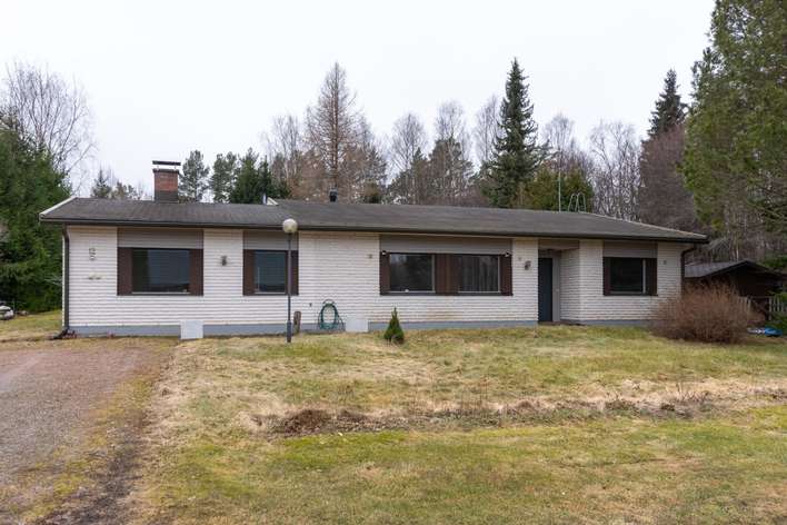 Omakotitalo, 6h+k+rh+khh+ph+s, 158/163 m², Lokalahti, Uusikaupunki