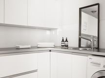 Kodinhoitohuone (alempi kerros)