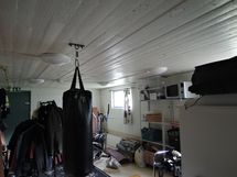 Alakerran kuntosali / harrastehuone