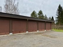 talousrakennuksen autotallitilat
