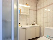 majoituspuolen yhteiswc