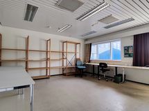 Toimisto 28m2