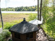 Oma grillimaja upein näkymin.