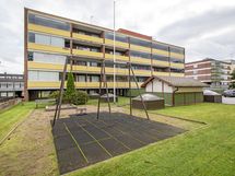 Rauhallinen sisäpiha.