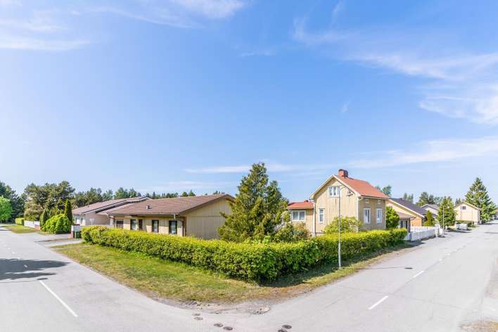 Omakotitalo, 5h+k+ph+s+pkh+2wc+var+autotalli, 119/148 m², Uusikoivisto, Pori