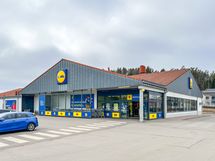 Lidl on n. 800m päässä.