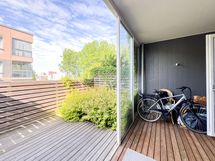 Näkymät terassilta kaakon suuntaan.