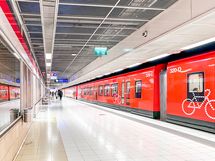 Helsingin yliopiston metroasema on melkein alakerrassa.