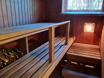 Puulämmitteinen sauna