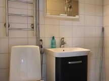 Putkiremontin yhteydessä uusittu wc ja suihku