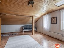 yläkerran aula