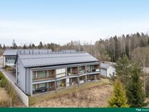 julkisivu länteen