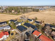 Ainola - Aino ja Jean Sibeliuksen koti näkyy lähellä ylävasemmalla