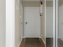 Eteinen