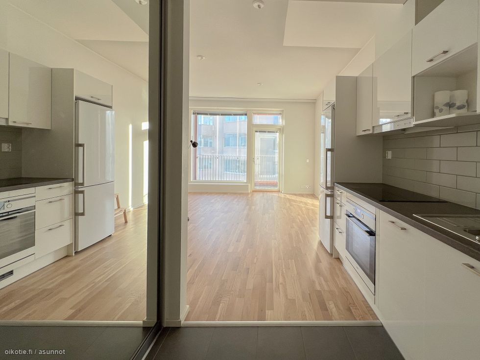 Tyylikäs ja remonttivapaa pikkukoti omalla totillaan sijaitsevasta yhtiöstä.