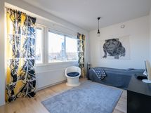 As 1 (5h+k+2kph+khh). Makuuhuone 4/4