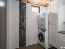 Saunaosaston kylpyhuone