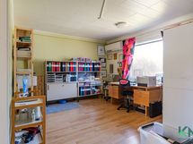 Pienemmän puolen isompi huone