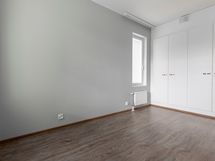 Kuva on vastaavanlaisesta eri kerroksen asunnosta.