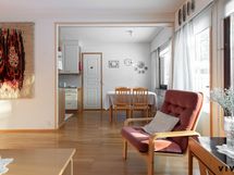 Olohuone ja ruokailutila