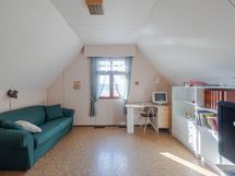 Yläkerran makuuhuone