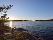 kiinteistön hieno ilta-aurinko