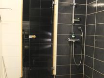 Klpyhuoneen suihkunurkkaus