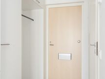 Peilikuva samantyyppisestä asunnosta