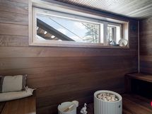 Päätalon sauna.