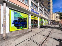 S-market Vaasanhalli on 3 min asunnolta.