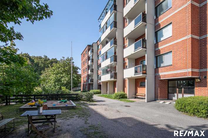 Kerrostalo, 4h, k, kph/s, wc, las. parveke, 84 m², Leppävaara, Espoo