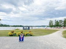 Vesaniemen uimarannalle on matkaa vajaa kilometri.