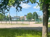Alueella loistavat ulkoilumahdollisuudet puistoissa.