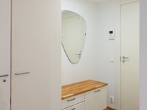 Eteinen