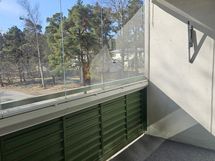 lasitettu parveke etelän puolella