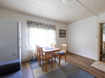 2. Makuuhuone